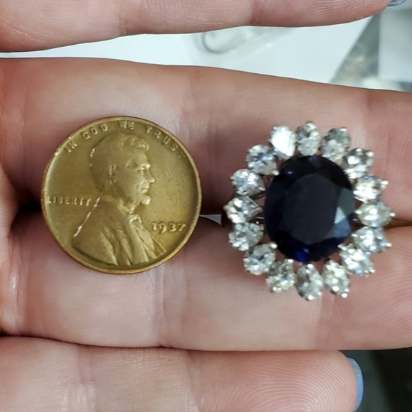 10k white gold iolite & white topaz ring size 7 1/4. Stamped 10k. Stones tested - Picture 2 of 9